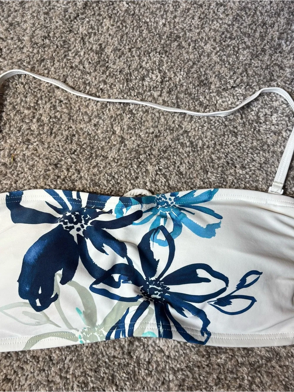 Carmen Marc Valvo White Bandeau Bikini Top with Blue Floral Print - Picture 3 of 4